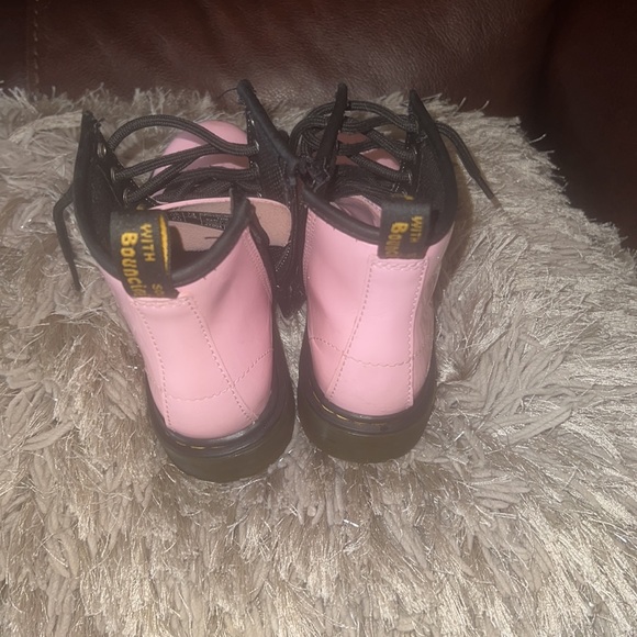 Boots - Picture 5 of 8